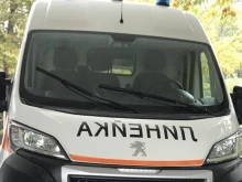 Транспортираха до София жена, която падна с колата си в крайпътна пропаст край Сандански