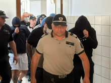 Петима от обвинените за производство на фентанил остават в ареста...