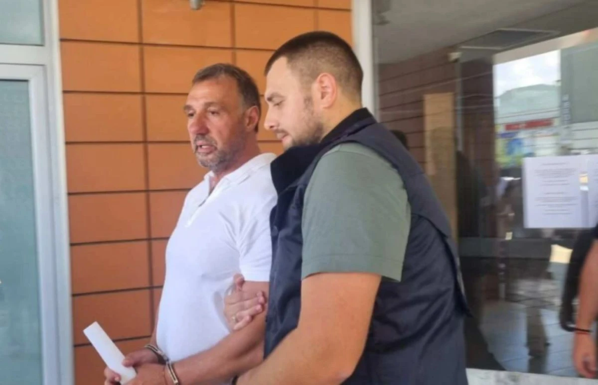 Христо Широков остава в ареста