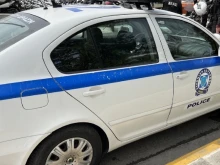 Опасна гонка в Гърция: Издирват българин, блъснал патрулка и карал в насрещното