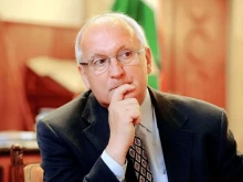 Парламентът в Унгария гласува за нов президент: Андраш Бака сяда на поста