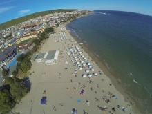 Забраниха къпането на български плаж за неопределено време