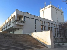 Как ремонтът преобрази НБ "Иван Вазов" слушайте в предаването "Цветовете на Пловдив"