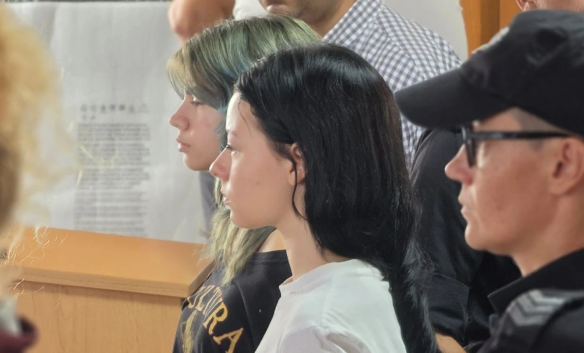 Михаела и Виктория от убийството на Младежкия хълм отиват ареста в Сливен