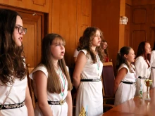 Пеещите камбанки на Велико Търново се завърнаха с 12 награди от Италия