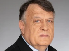 От "Възраждане" разкритикуваха Радев за длъжностите, които съвместява  министъра на образованието