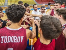 България U16 победи Украйна и ще играе за 13-ото място на Евробаскет