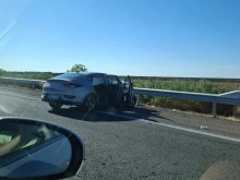 Катастрофа между два автомобила на АМ "Тракия" преди Бургас