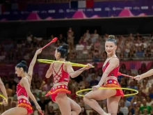 Бронз за ансамбъла и във финала на три обръча и два чифта бухалки на Световното