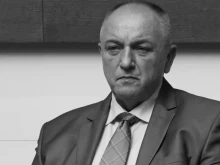 Близки и колеги се сбогуваха с бившия министър на правосъдието Ан...