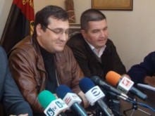 Всеки ден: Цигански барони издирват Славчо Атанасов за неплатени гласове?
