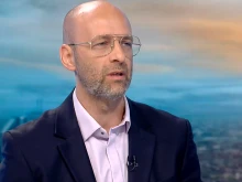 Експерт: Забраната на социалните мрежи няма да спре радикализацията на децата