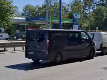 Катастрофа затрудни движението на бул. "Сливница" в София