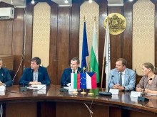 Два електрически автобуса ще свържат Русе и Гюргево по нова устойчива транспортна линия