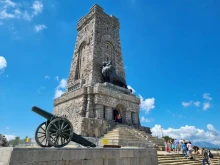 "Възраждане": България има право да знае какво ще се промени в Паметника на Шипка