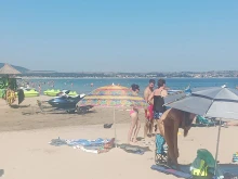Спасител: Когато влизате в морето  - не бързайте, не бягайте и не скачайте - това не е плувен басейн!