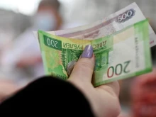 The Washington Post: Руснаци масово теглят спестяванията си, за да не им ги вземат за войната