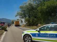 Тир се запали преди входа на Враца, движението е спряно!