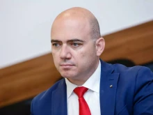 Министър Димитров: Оттук нататък България няма как да практикува евтин туризъм