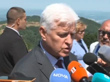 Министър Стоянов: Самолетите на САЩ науснаха база "Безмер" вчера