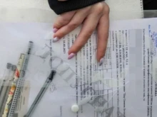 Зрелостници в страната се явяват отново на матура днес