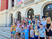 Деца от "Дунарит" се запознаха отблизо с работата на Русенската опера