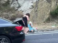 Автомобил се блъсна в паднали камъни в Кресненското дефиле! Две жени са пострадали