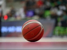Разделят А група на два региона