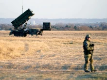 AP: Запасите от ракети "Patriot" в Европа са критично ниски