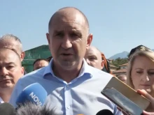 Румен Радев в Струмяни: Няма как да предотвратим изобилните валежи, но проверките показват редица проблеми