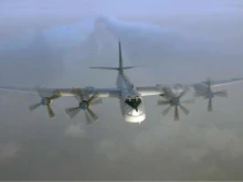 Зеленски: Дронове на СБУ поразиха руски бомбардировач Ту-95МС на летище ''Енгелс''