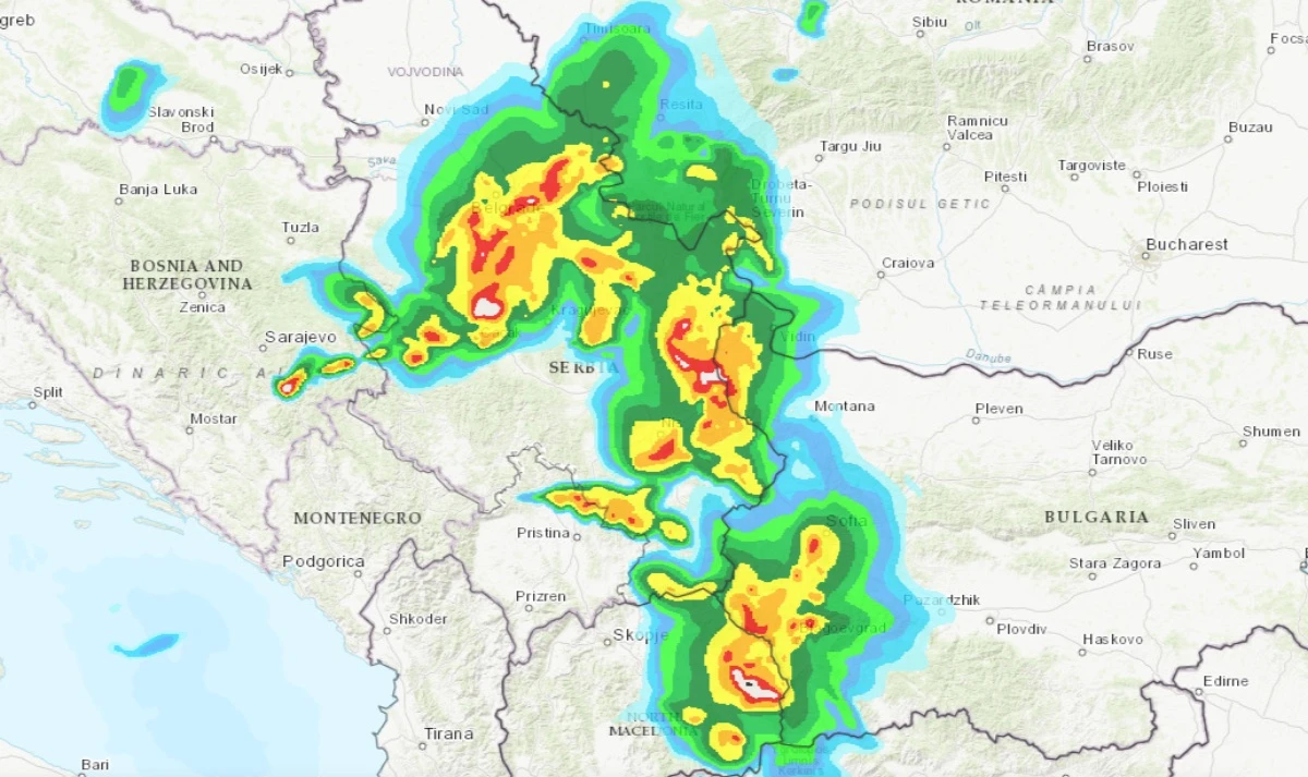 Meteo Balkans: Суперклетка се формира над Балканите, очакват се силни бури в Западна България