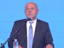 Томислав Дончев: Не се молете за провала на Радев!