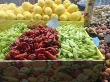 Цените в Гърция шашнаха българите: Плодове и зеленчуци по-евтини от тези у нас