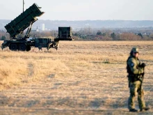 ЕС притиска Гърция и Испания да дадат ракети за Patriot на Украйна