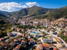 Платеното паркиране в Девин няма да стартира от 1 септември