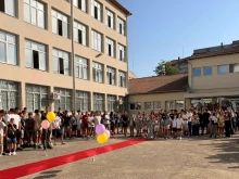 Във великотърновското спортно училище запалиха олимпийския огън