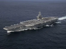 Американският самолетоносач USS Abraham Lincoln акостира в Тайланд