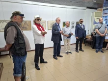 С изложба на уредниците от Художествената галерия в Смолян бе открит новия творчески сезон