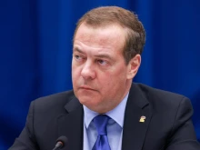 Медведев: Германия трябва да води по-балансирана политика спрямо Русия