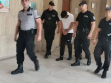 Доживотен затвор за сириеца, убил двамата бургаски полицаи на "Трапезица"
