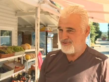 Чичо Митко от къмпинг "Смокиня": Българите масово купуват апартам...