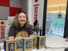 Издателят Илияна Бенова: Книгите на Лемъни Сникет показват децата като борбени и оцеляващи хора, които могат да се справят с всякакви предизвикателства