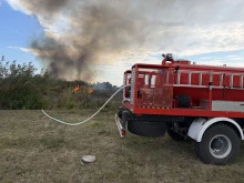 Огънят засегнал защитена местност край Бургас, експерти са на терен