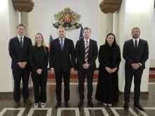 През октомври решават дали България излиза от сивия списък за пране на пари