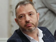 Делян Добрев: Гюров и Кандев за президенти ли се стягат, или за Мис Свят?