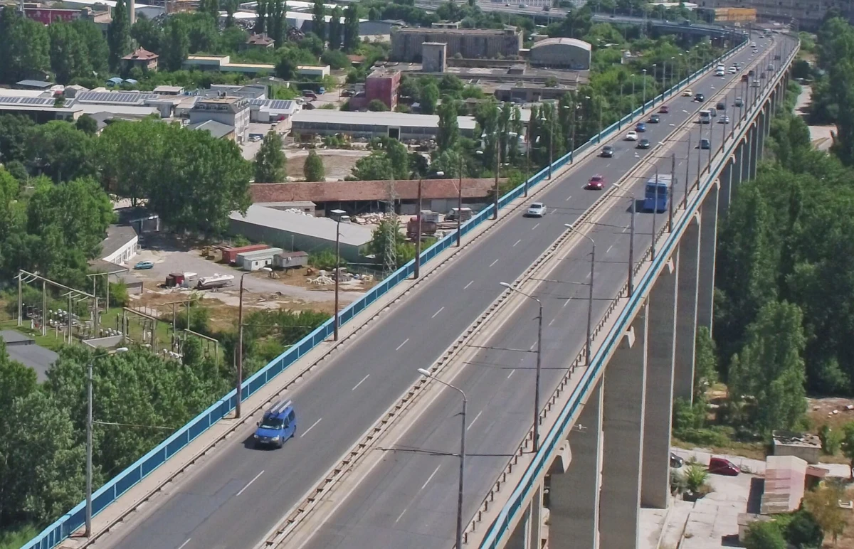 Мъж се хвърли от Аспаруховия мост във Варна