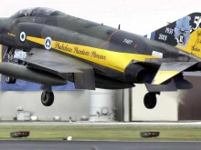 Изтребител F-4 Phantom се разби по време на авиошоу край Атина