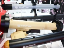 Roketsan показа балистична свръхзвукова ракета, снаряди и дронове на изложение в Полша