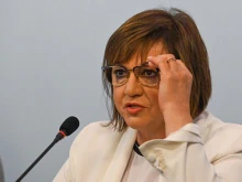 Нинова за минималната заплата: Удрят по джоба най-бедните, работещите бедни